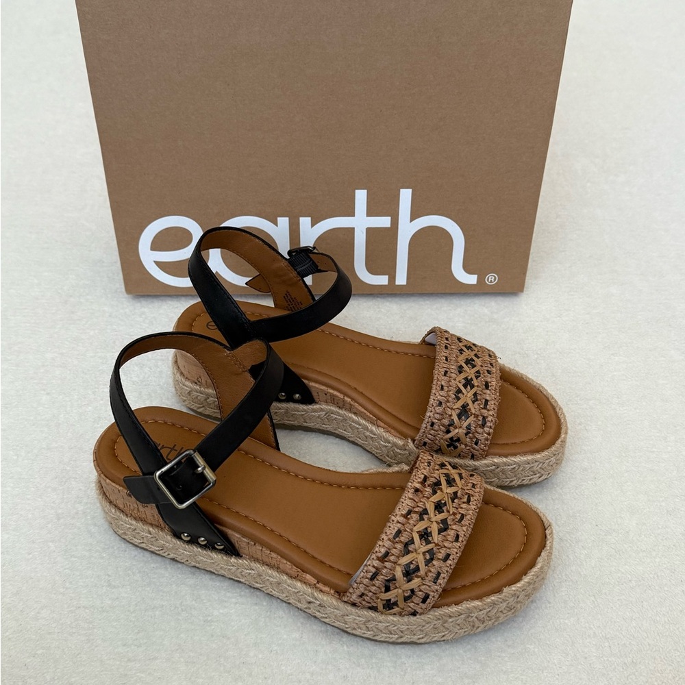 Earth Collins Platform Wedge Sandals - Black and Tan Women’s Size 9M NWT - Picture 2 of 7